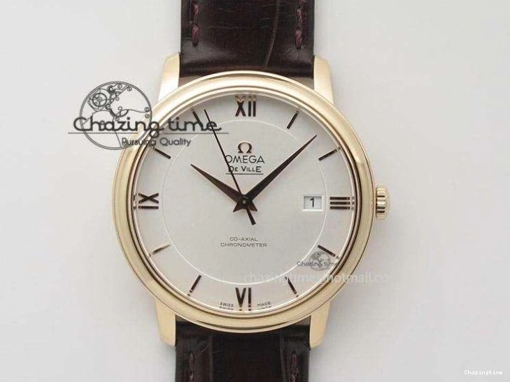 1228 Vibrant Speedmaster JHF SS Snoopy Award 45th Anniversary White Dial On Black Leather Strap 8238